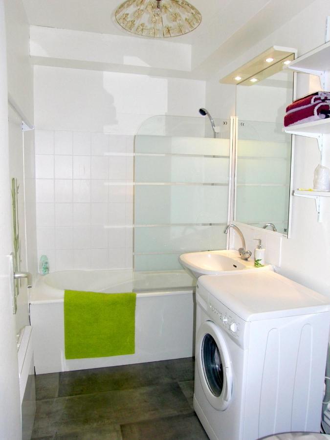 Une Petite Halte Apartment Calais Ngoại thất bức ảnh